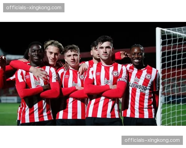 富勒姆布伦特福德稳居中游 欧战资格争夺仍存希望