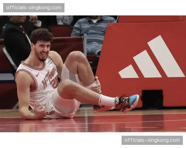 掘金后卫佩顿·沃特森右腿筋拉伤 将缺席季后赛数场比赛